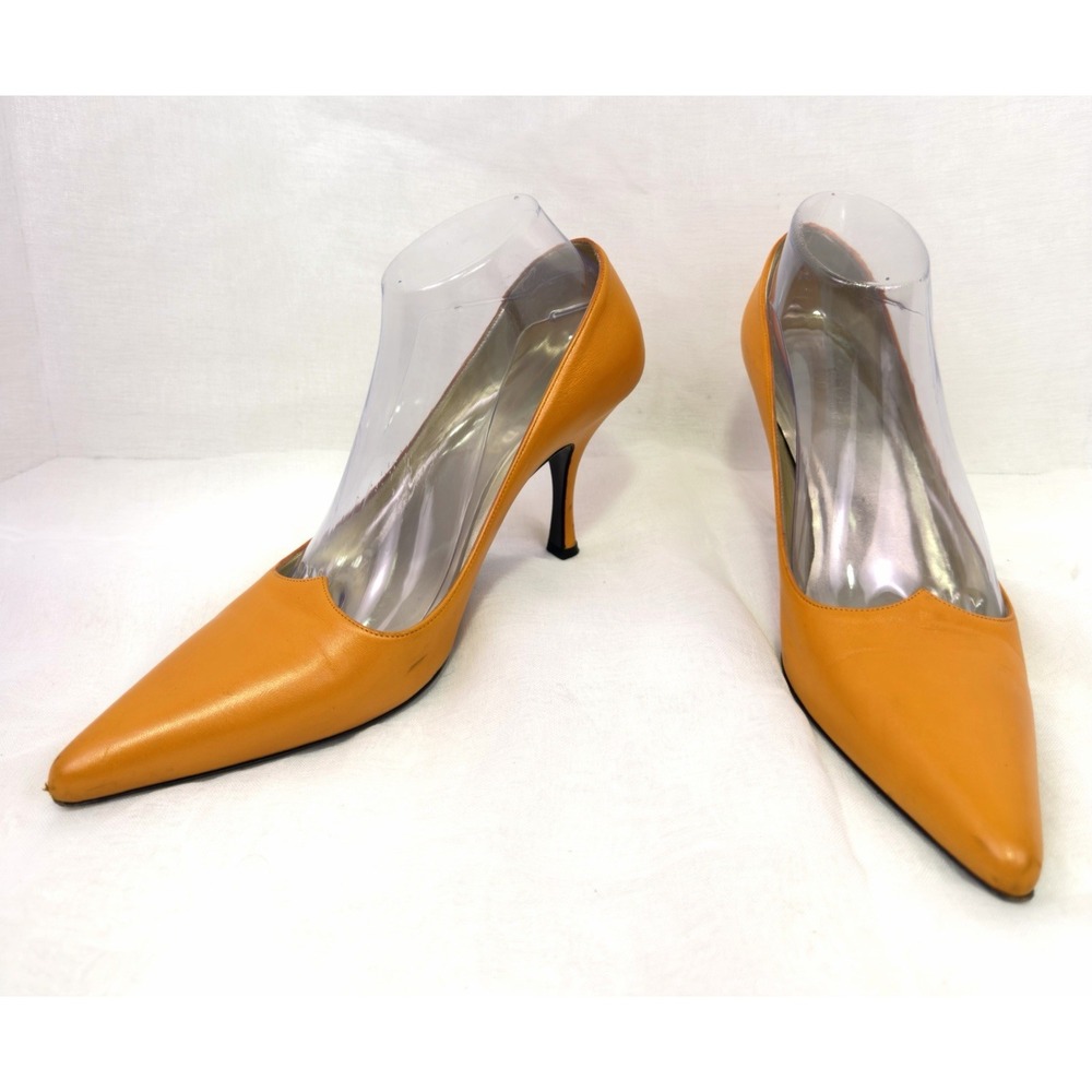 VTG ESCADA Womens 9.5 B Orange Leather Pointed Toe Pumps Heels Made Italy